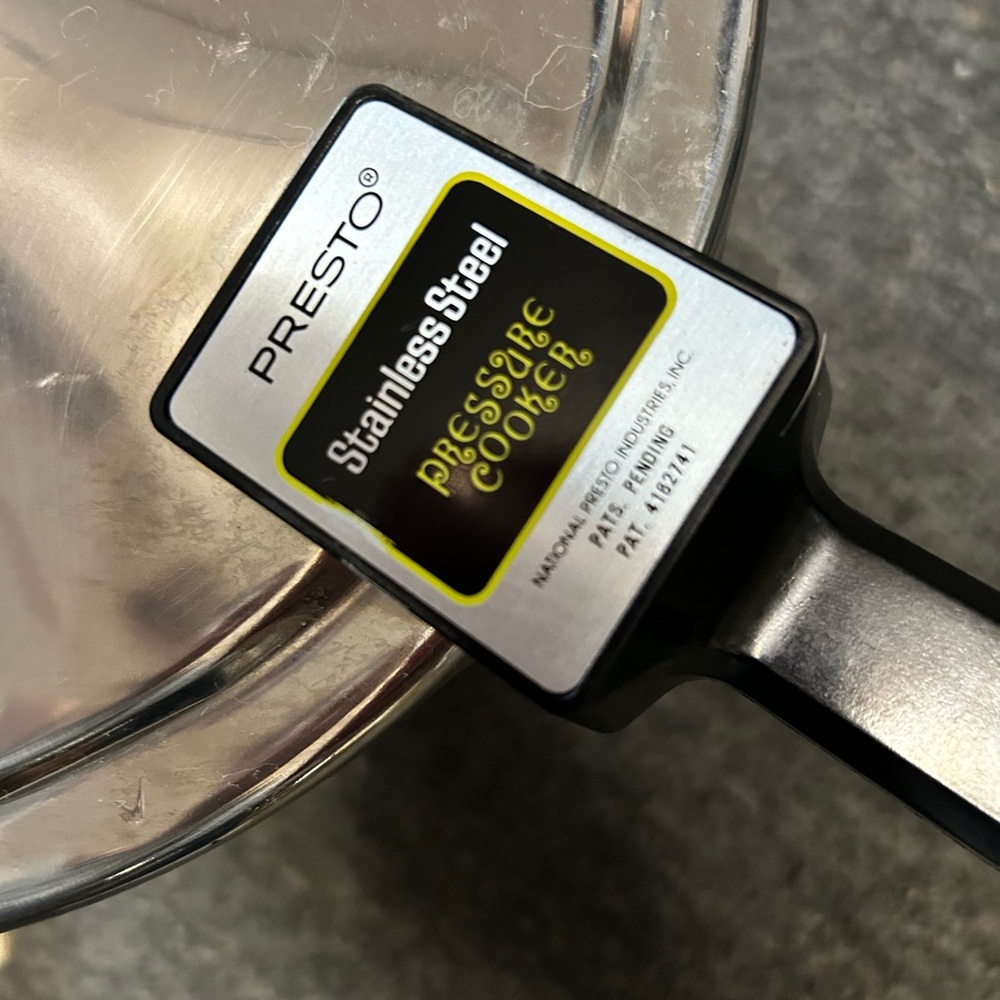 Presto Silver Pressure Cooker - Picture 3 of 4